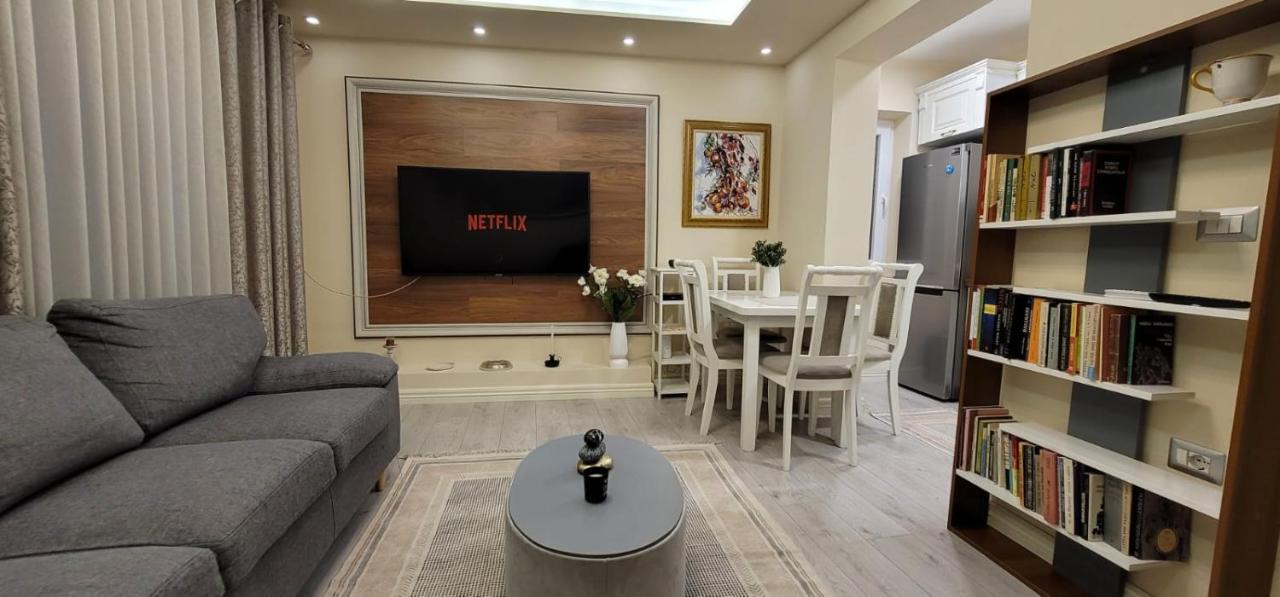 New Bazar Luxury Apartment Tiranë Luaran gambar
