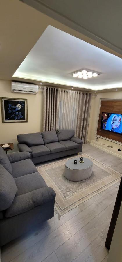 New Bazar Luxury Apartment Tiranë Luaran gambar