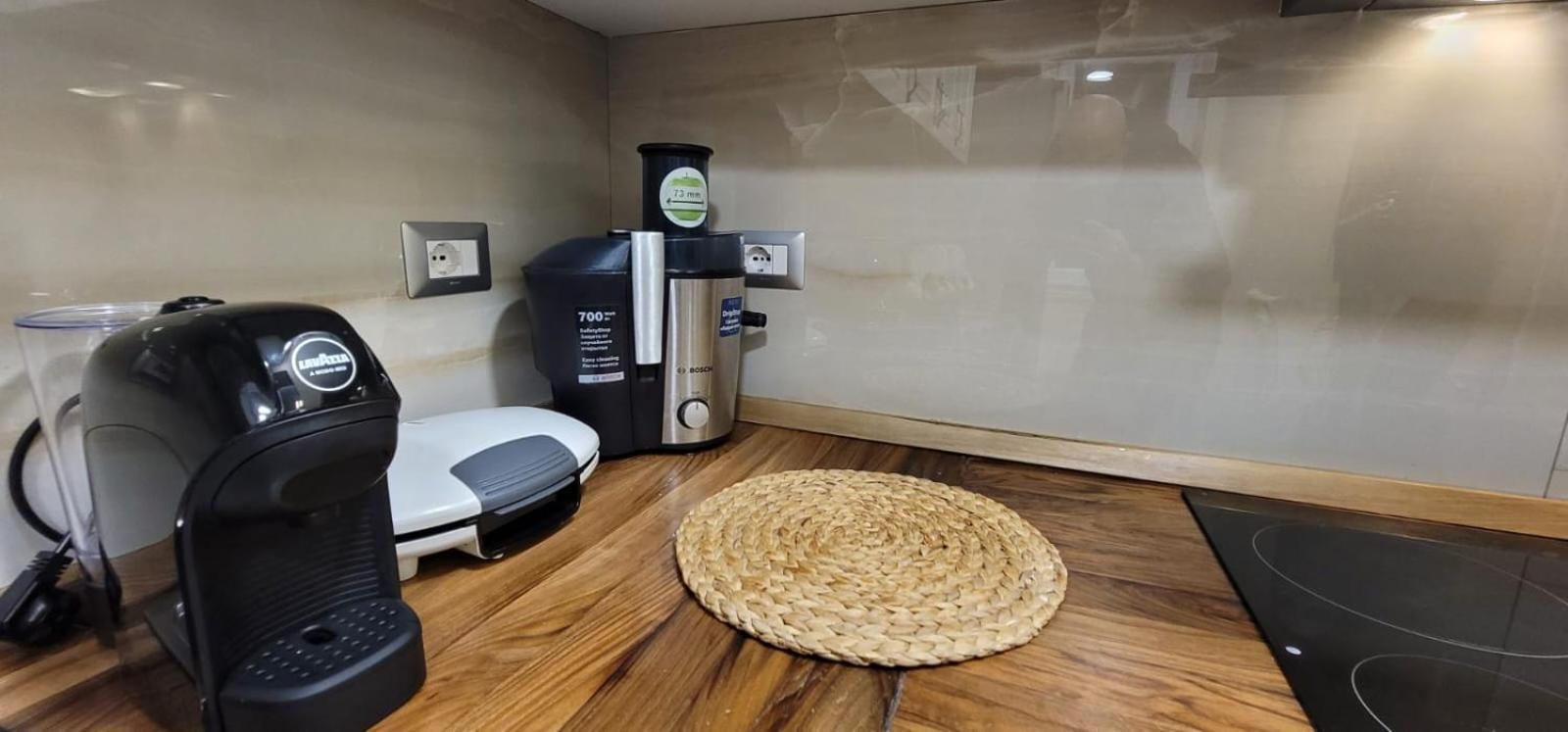 New Bazar Luxury Apartment Tiranë Luaran gambar